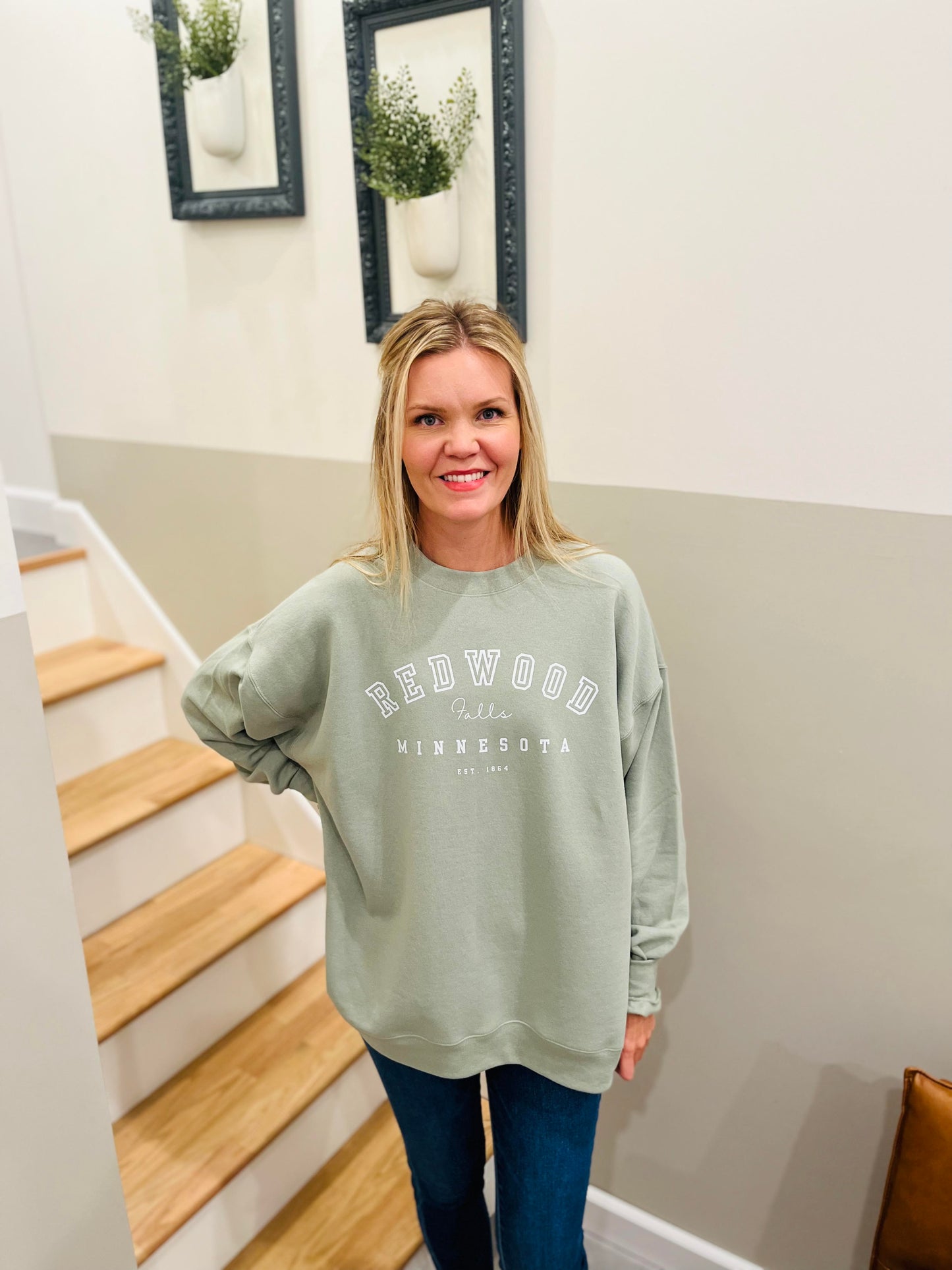 L Locals RWF MN Crewneck